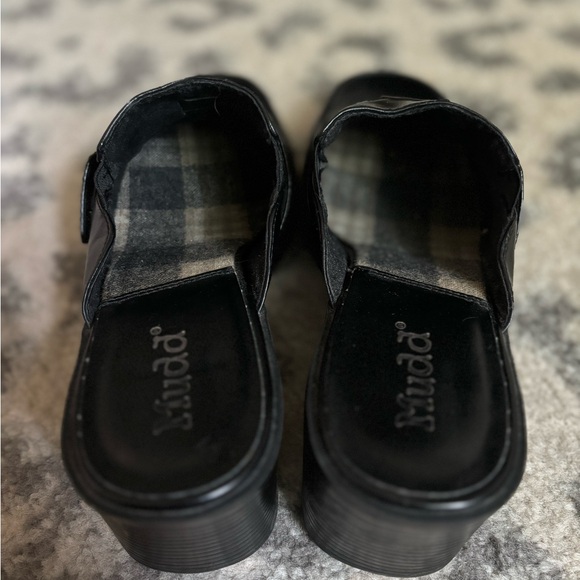 Mudd Vintage mule/loafer heels size 9 - Picture 4 of 6